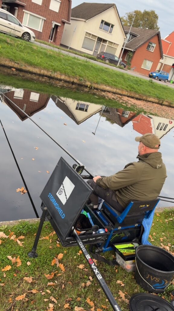 CjUKMVNuYXBjaGF0LzEzLjYyLjEuMCAoaVBob25lMTcsMzsgaU9TIDI2LjAuMTsgZ3ppcCkgAg==